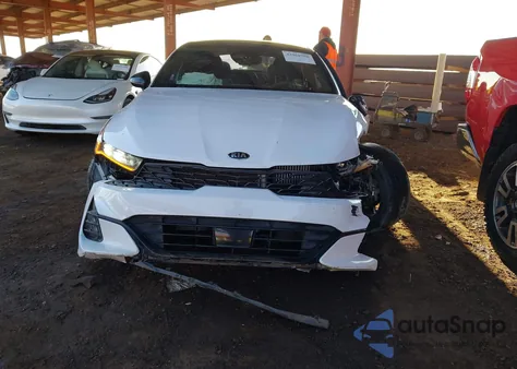 2021 Kia K5 Gt-Line из США, поврежденный, VIN 5XXG64J20MG012576